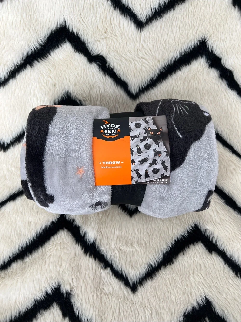Black Cat Hyde and Eek! Boutique Throw - Black & Gray • NWT